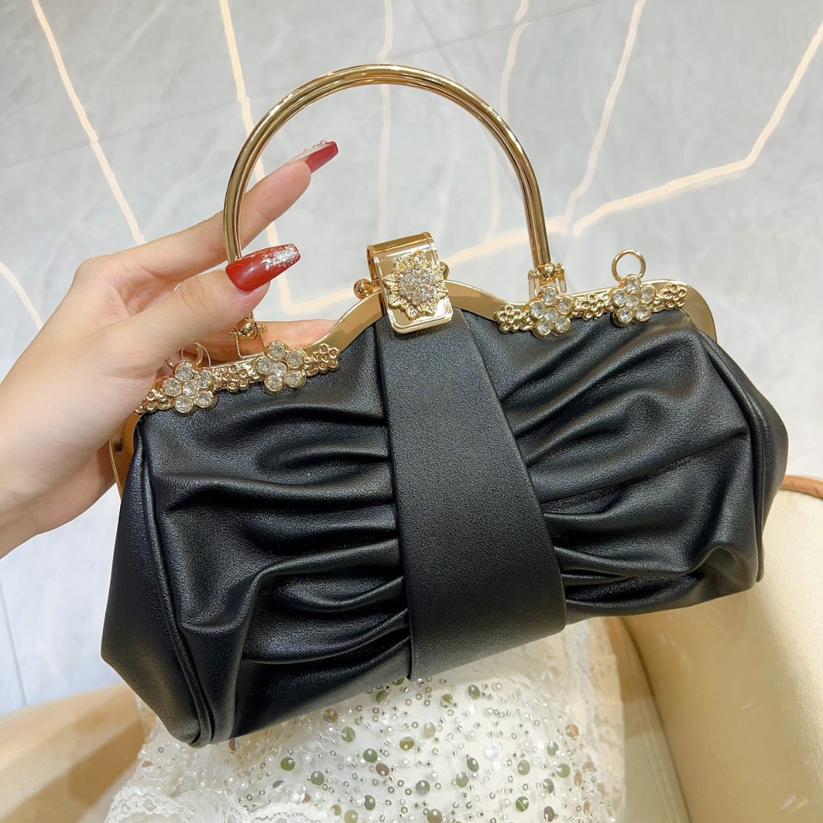 Luxury Bags Trend 2025 - 2025年ラグジュアリーハイエンドパーティークラウドレディースイブニングクラッチバッグレディースウェディングプロムダイヤモンドディナーハンドバッグトレンドショルダーバッグ