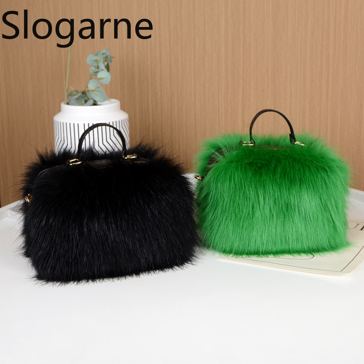 Luxury Bags Girls - 女性のためのふわふわのキツネの毛皮のハンドバッグ,豪華なデザインのショルダーバッグ,女性のためのトートバッグ,女の子のための高品質のショルダーバッグ,新しいコレクション