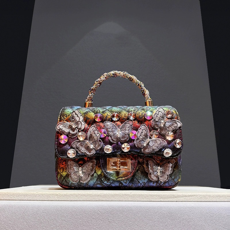 Luxury Bags Trend 2025 - 2025年 レディース レトロファッション 高級デザイナー ラインストーン バタフライ