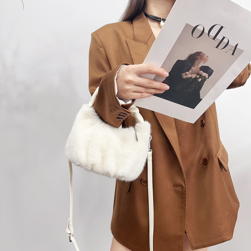 冬用ファー付きレディースバッグ 女性用バッグ フェイクファー - Luxury Bags Trend 2025 のレビューと価格