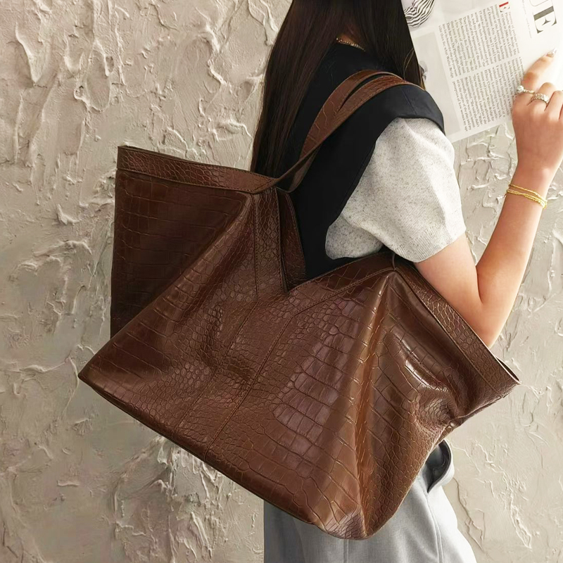 特大サイズのクロコダイル柄トートバッグ レディース 高級デザ - Luxury Bags 2026 のレビューと価格
