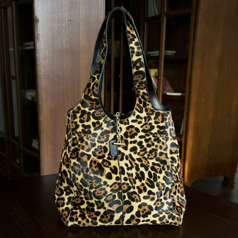 レザーバケットバッグ女性のための高級デザイナーハンドバッグ財 - Luxury Bags 2026 のレビューと価格