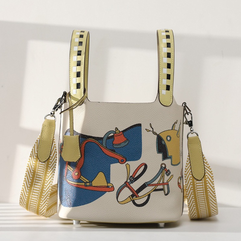 デザイナー高級バケットバッグ レディース 高品質 ソフト牛革 - Luxury Bags Trend 2025 のレビューと価格