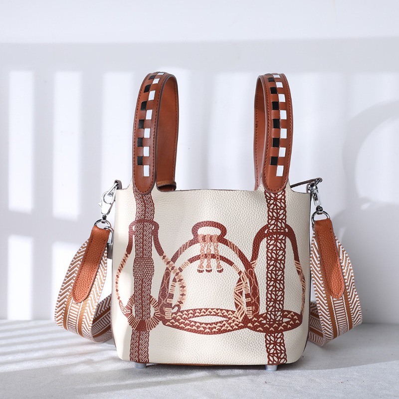 デザイナー高級バケットバッグ レディース 高品質 ソフト牛革 - Luxury Bags Trend 2025 のレビューと価格