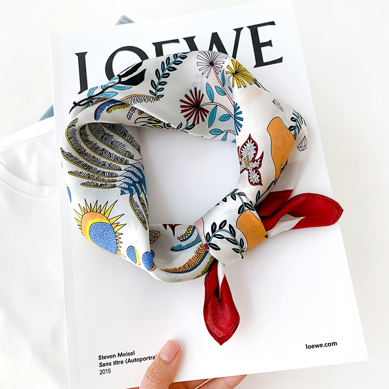 女性用70×70cm正方形シルクスカーフ/スカーフ 高級ラッ - Luxury Bags Trend 2025 のレビューと価格