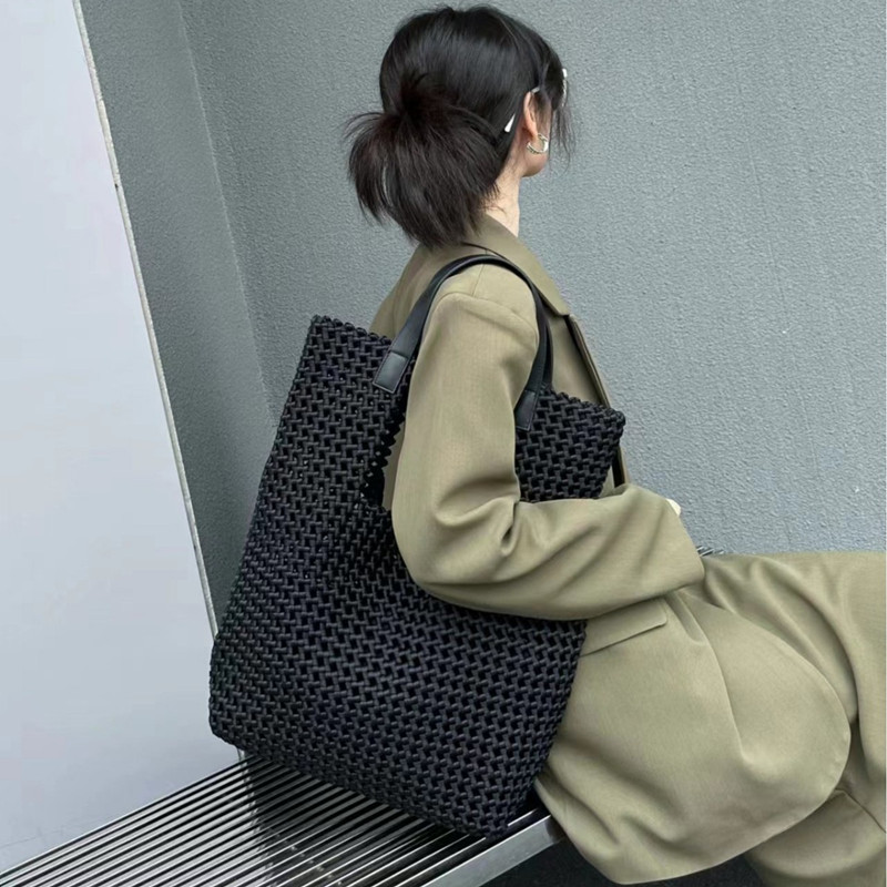 2025年ラグジュアリー中空織り大容量トートバッグブランド女 - Luxury Bags Trend 2025 のレビューと価格